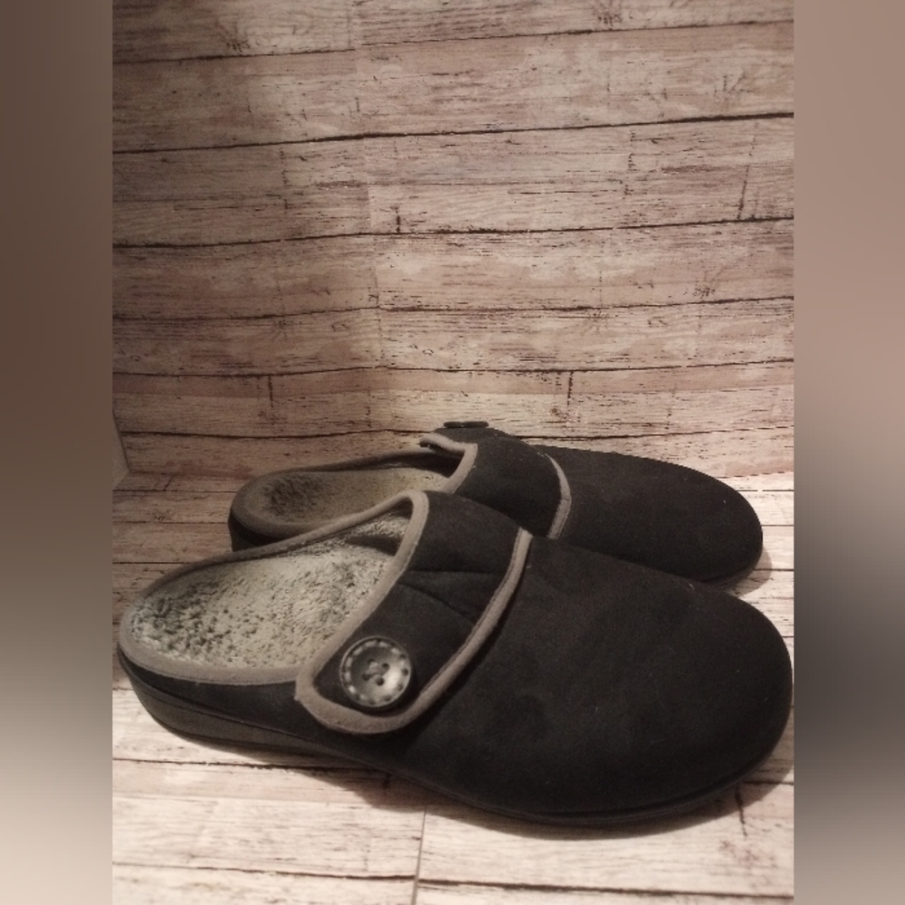 Vionic Slip on Slippers Women's Size 8